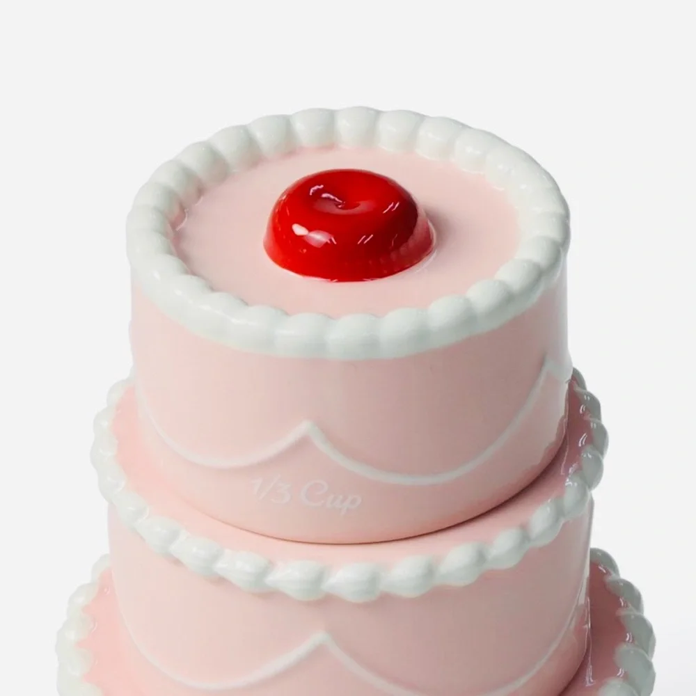 Target Bullseye Playground Valentine’s Day Pink Cake Ceramic Measuring Cups